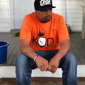 Meet your Posher, Dee